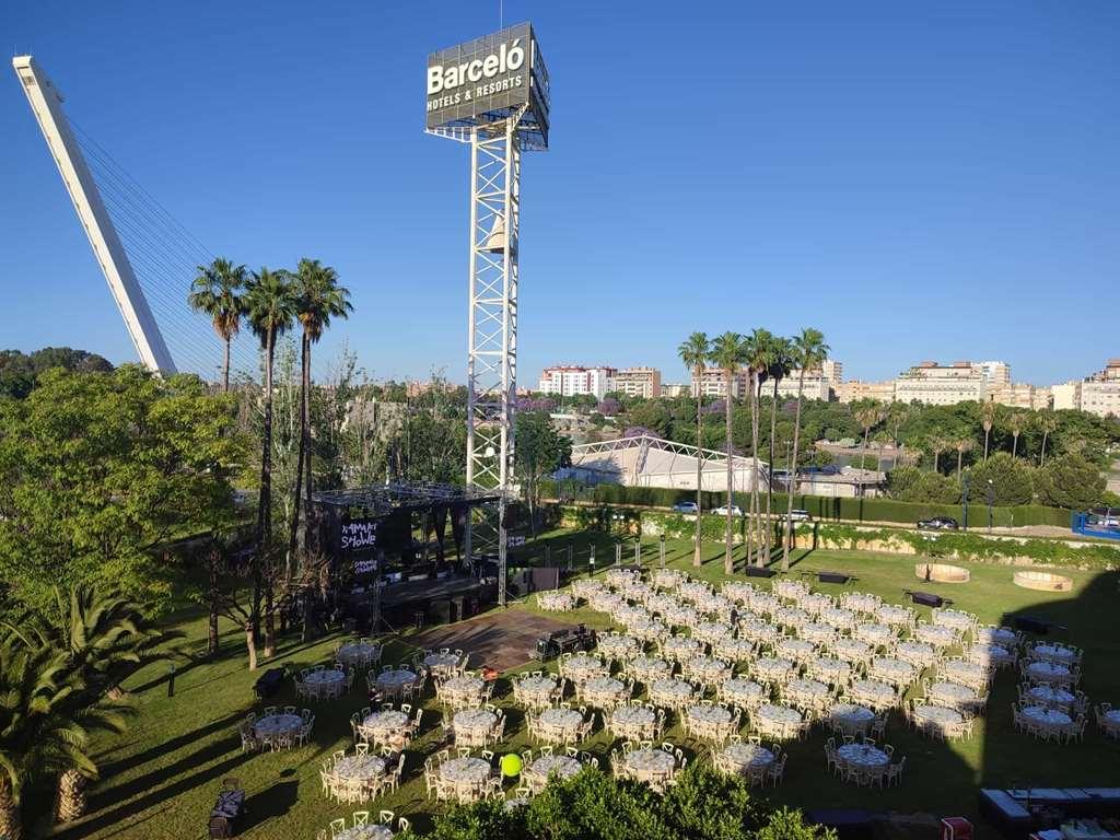 Barcelo Renacimiento Hotel 5*