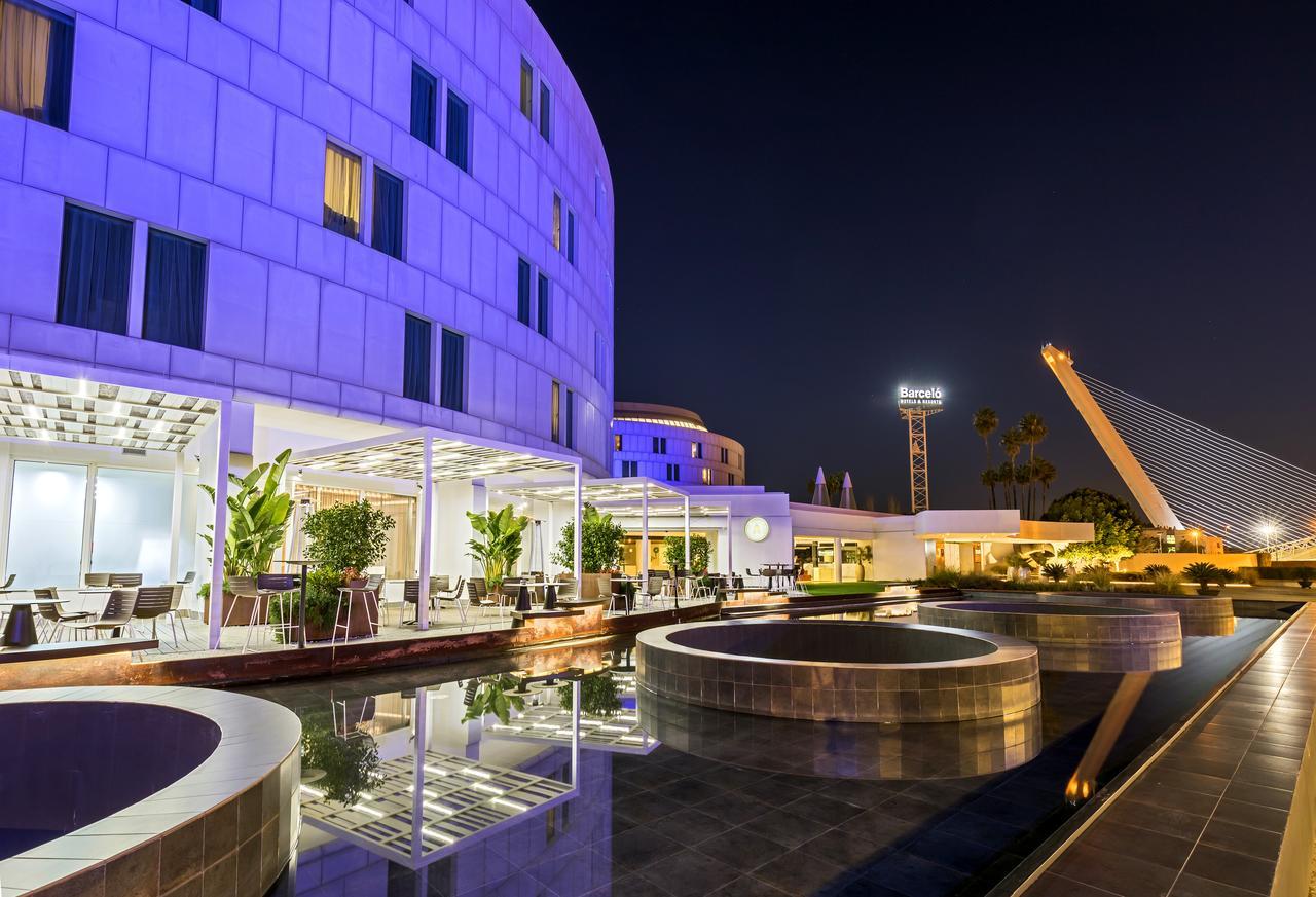 Barcelo Renacimiento Hotel 5*
